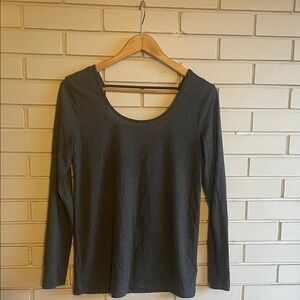 NWOT - Old Navy - Dark Grey Long Sleeve Workout Shirt